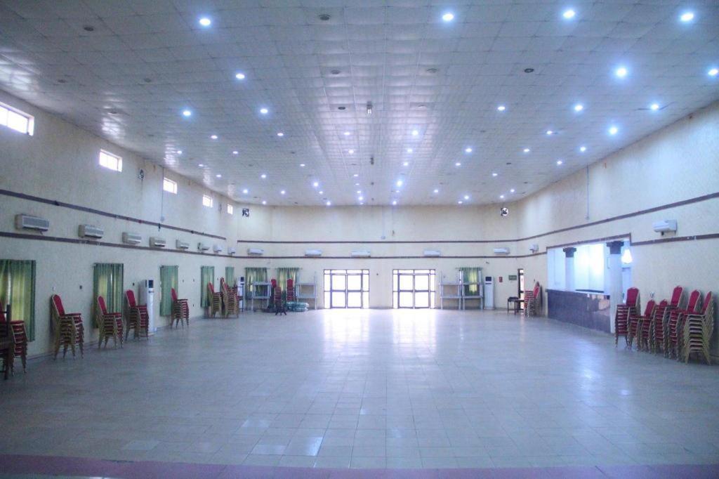 Eemjm Hotels And Suites Limited Uyo Luaran gambar